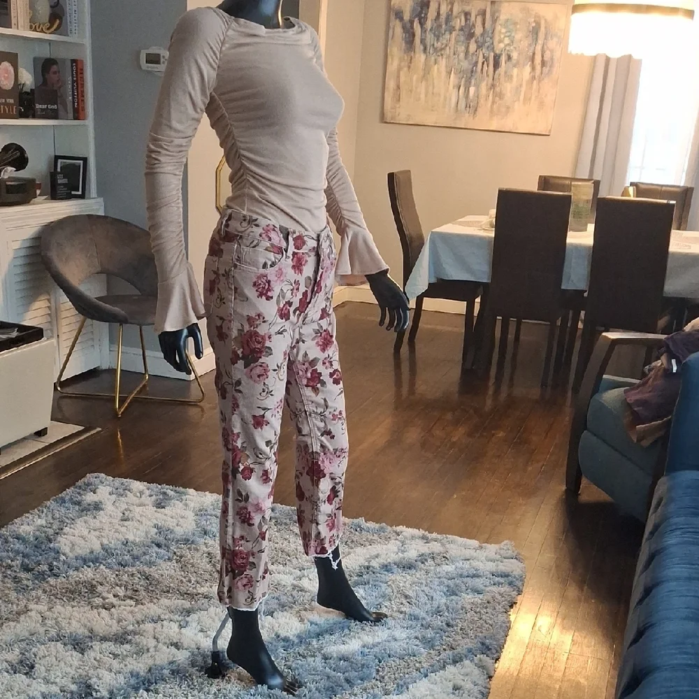 DRIFTWOOD Floral Cropped Pants in Pink and Burgundy - Picture 2 of 4